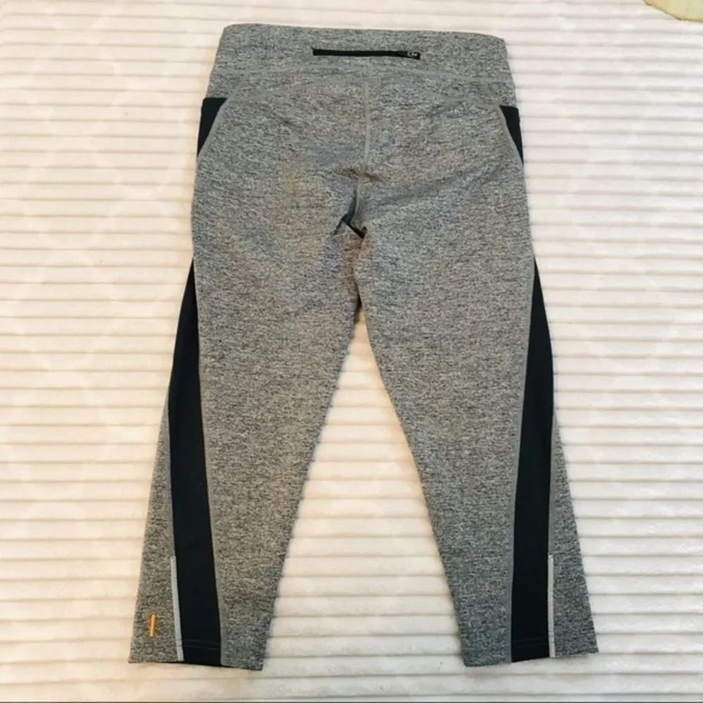 Lucy Activewear Tech Black Gray Pocket Capri Tight Leggings Size XS